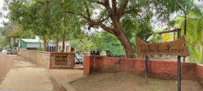 Tadoba Tiger Valley Resort Tadoba Mohurli Exterior foto